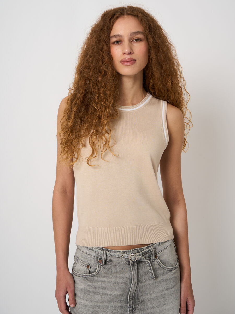 Rippstrickweste aus Baumwoll-Viskose mit Kontraststreifen image number 4