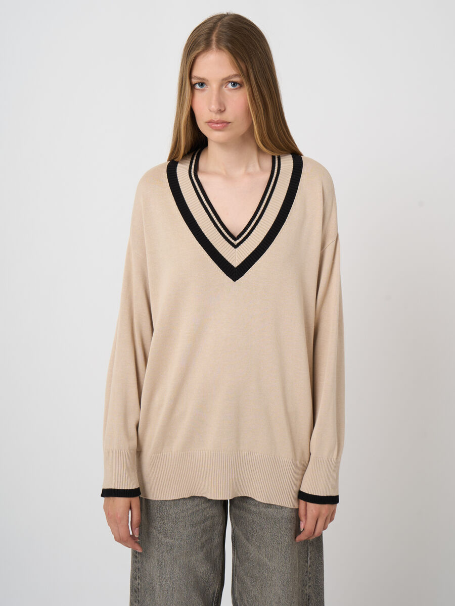 Contrast-trim cotton-viscose v-neck sweater image number 0