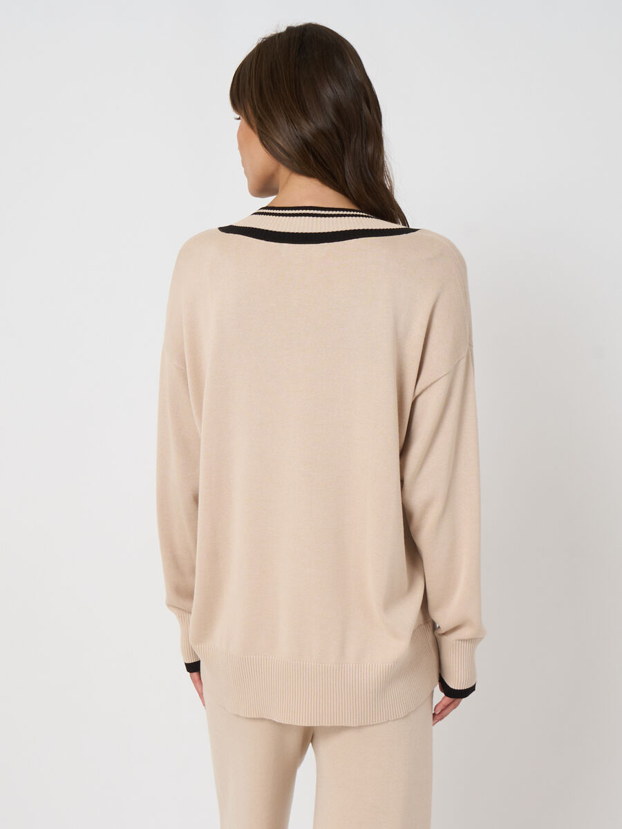Contrast-trim cotton-viscose v-neck sweater image number 4