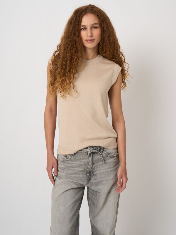 Fijngebreid mouwloos vest van katoen-viscose image number 2