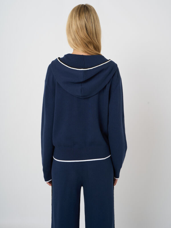 Cardigan mit Kapuze aus Baumwollmix mit Kontrastdetails image number 5