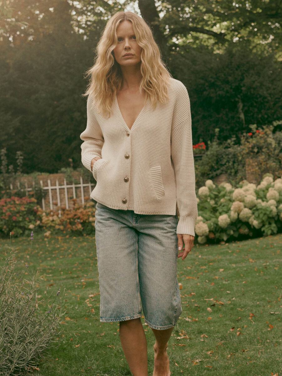 Textured cotton waffle-knit cardigan image number 2