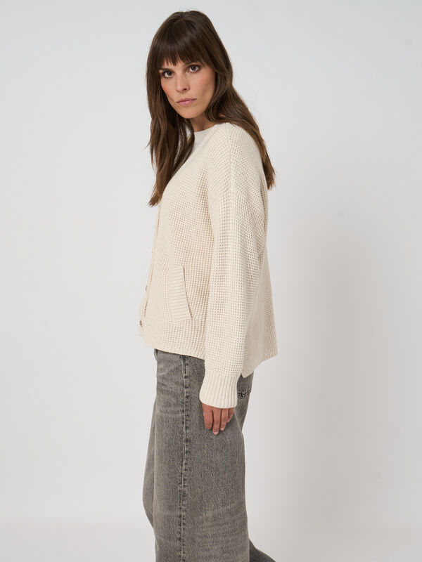 Textured cotton waffle-knit cardigan image number 7