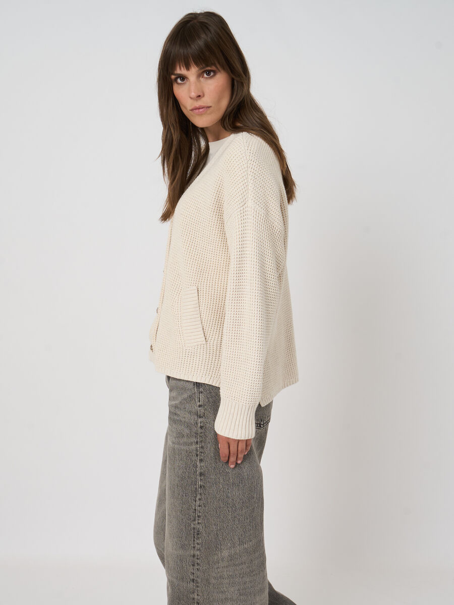 Textured cotton waffle-knit cardigan image number 7