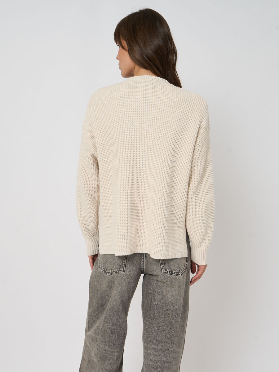 Textured cotton waffle-knit cardigan image number 9