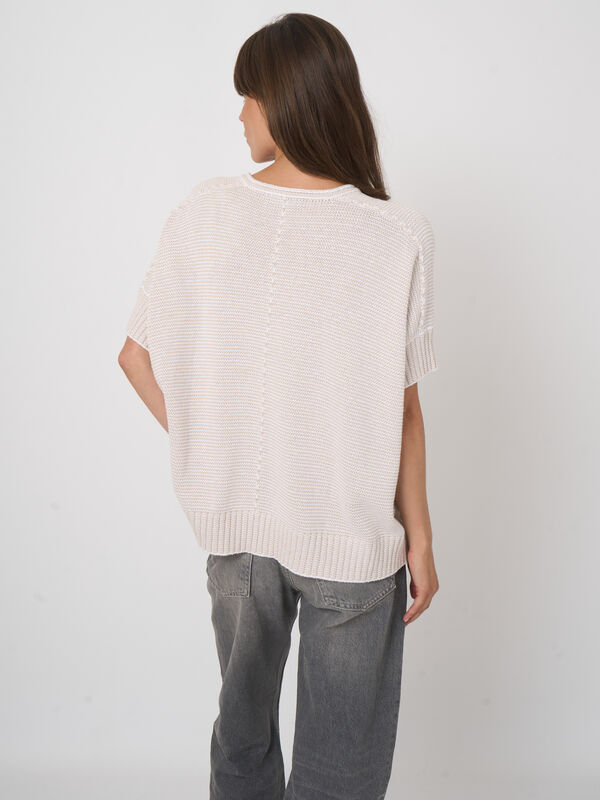 V-neck cotton knit poncho image number 9