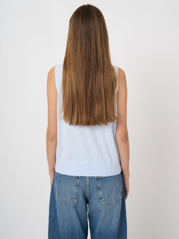 Superfine cotton sleeveless top image number 3
