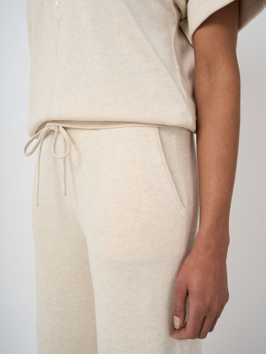 Fine-knit wide-leg pants in cotton-viscose blend image number 1