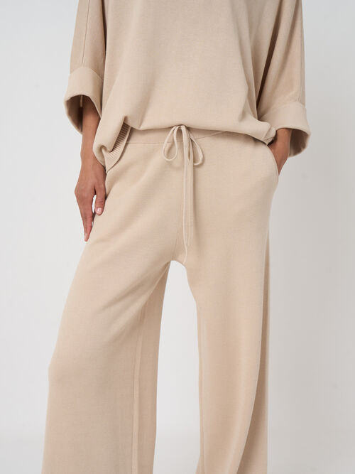 Fine-knit wide-leg pants in cotton-viscose blend