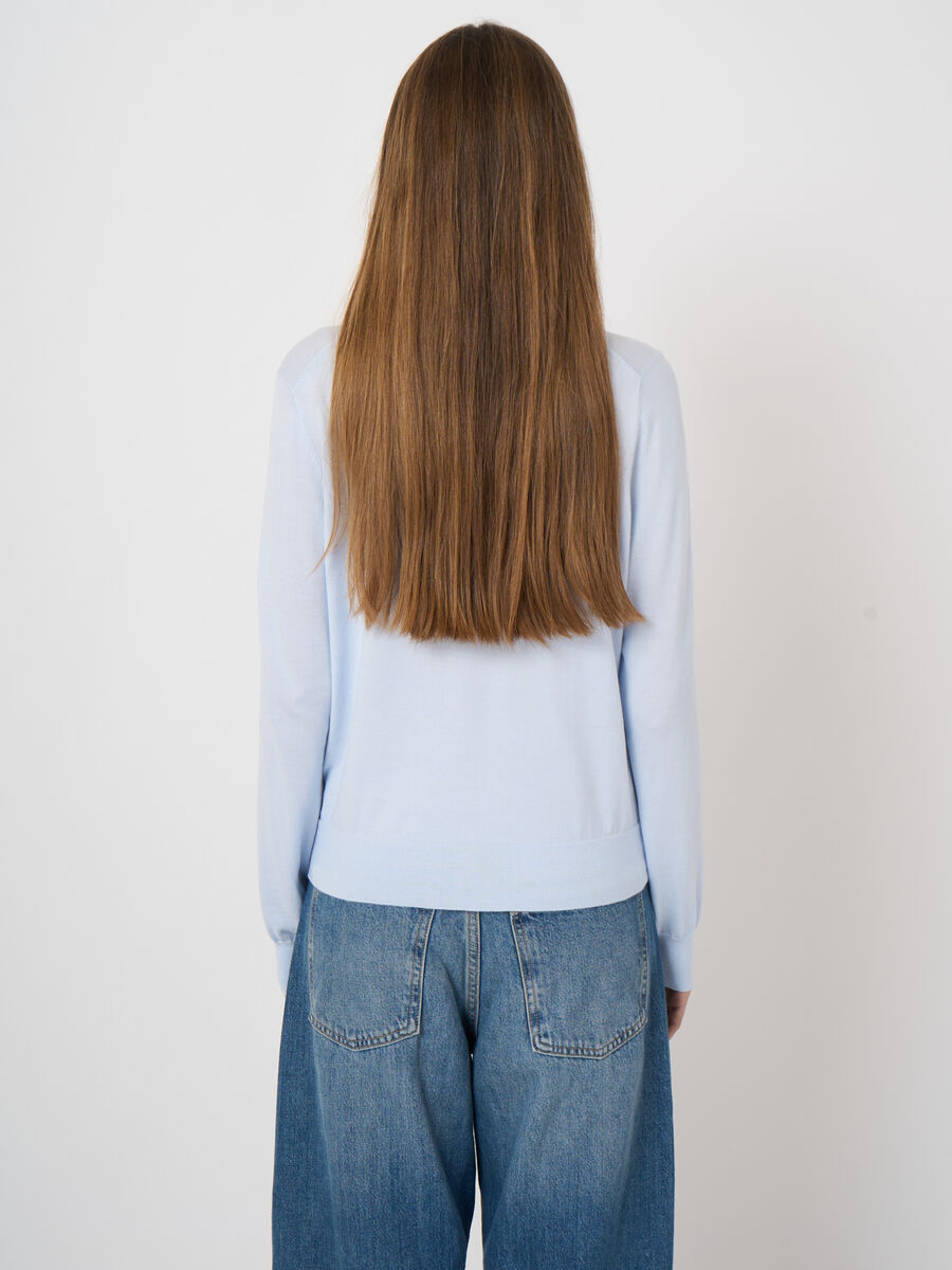 100% superfine cotton crew-neck sweater image number 3