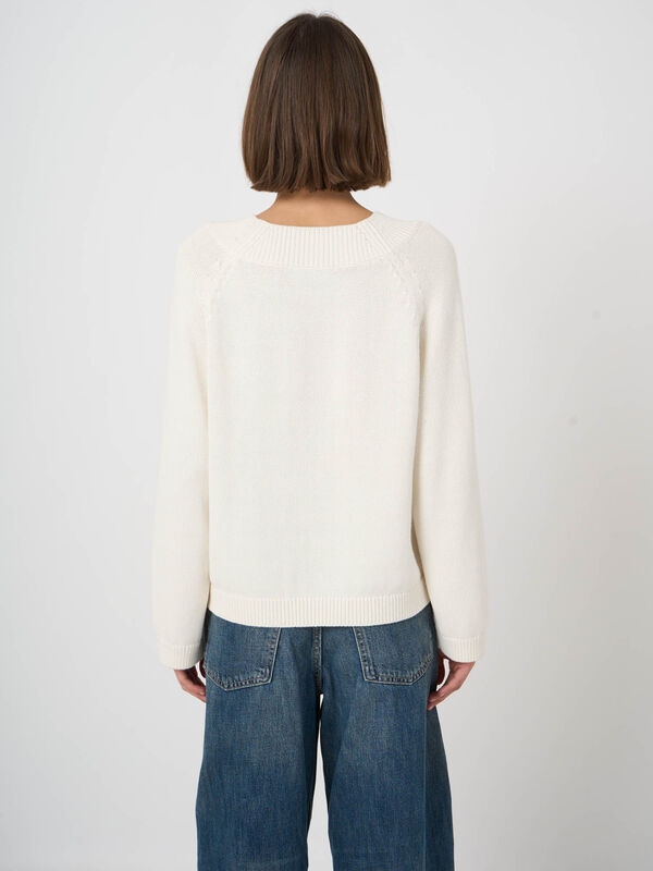 Cropped Cashmere-Cotton Sweater with Wide Rib Boat Neck image number 5