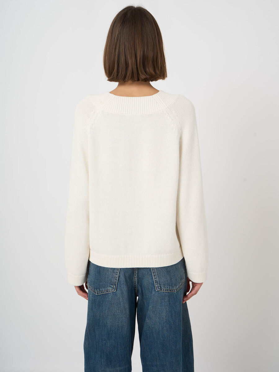 Cropped Cashmere-Cotton Sweater with Wide Rib Boat Neck image number 5
