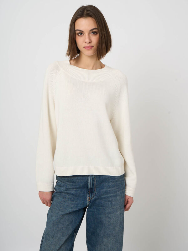 Cropped Cashmere-Cotton Sweater with Wide Rib Boat Neck image number 6