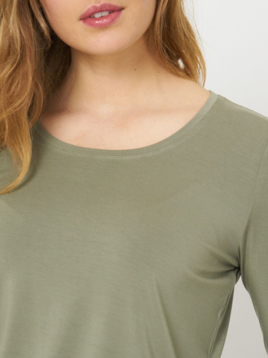 Tailliertes Basic Longsleeve image number 2