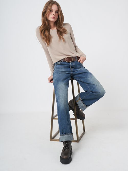 Basic women's long-sleeved top