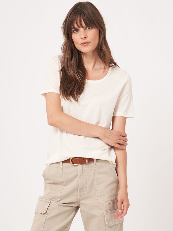 Women's basic T-Shirt image number 1