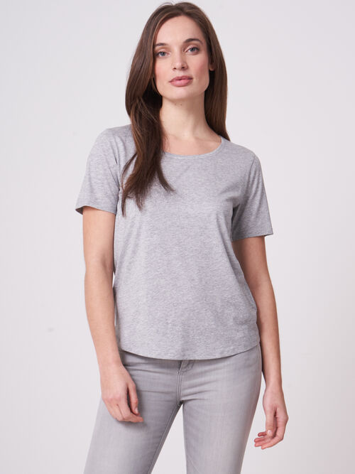 Women's basic T-Shirt