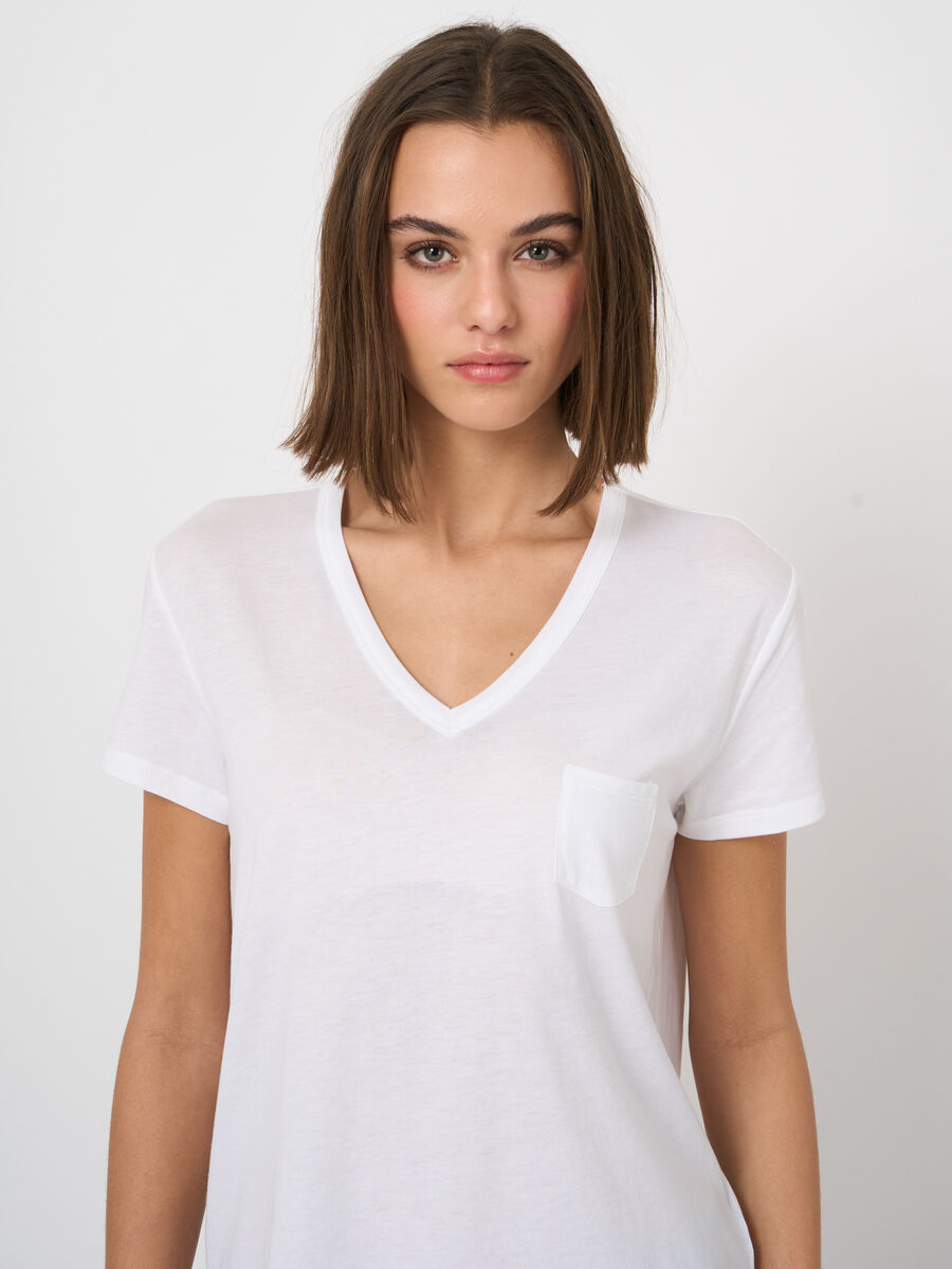T-shirt col V lyocell-coton, poche poitrine image number 0