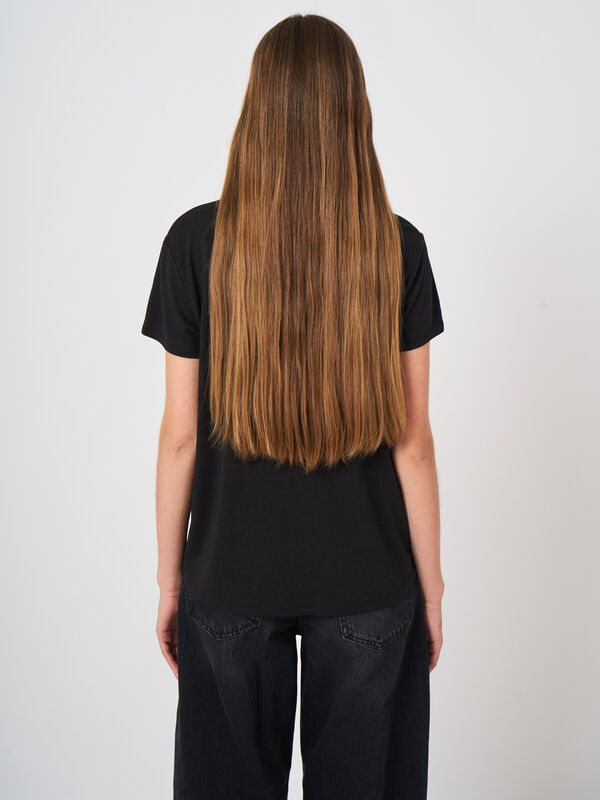 Lyocell-Baumwollmix T-Shirt, V-Ausschnitt & Brusttasche image number 2