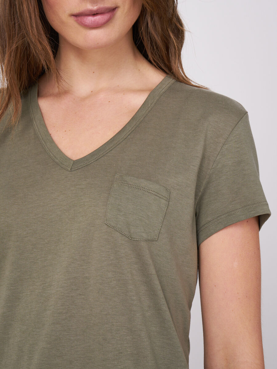 Women's basic V-neck T-shirt with chest pocket image number 2