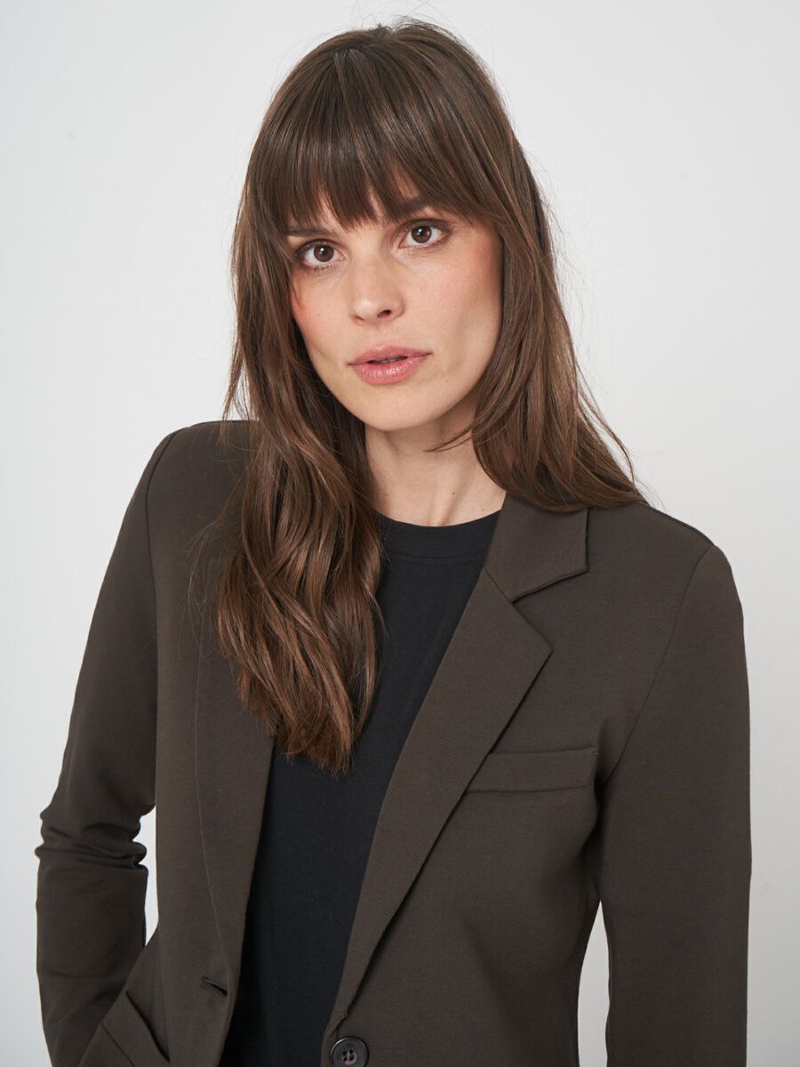 Getailleerde damesblazer met reverskraag image number 2