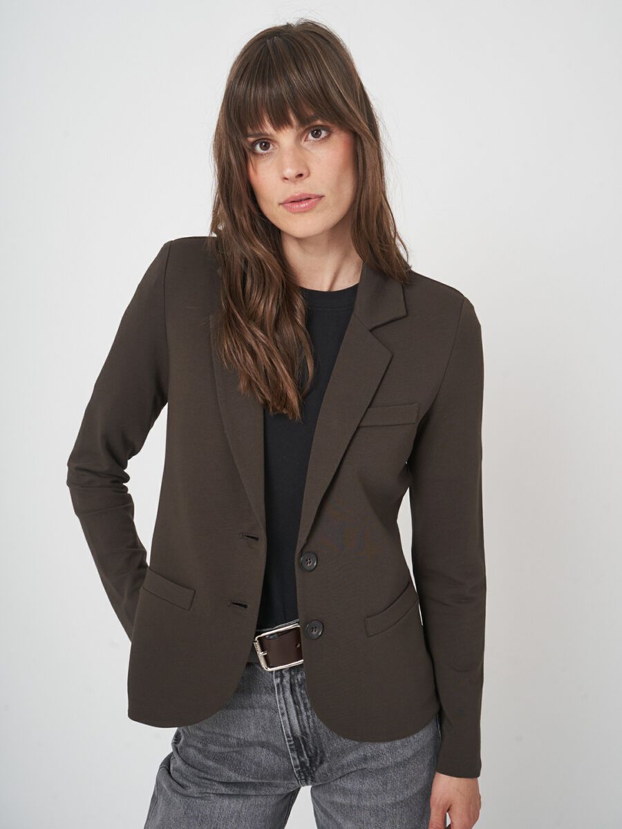 Getailleerde damesblazer met reverskraag image number 3