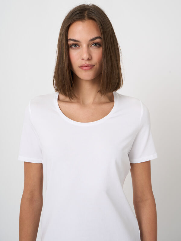 Weiches Rundhals-T-Shirt aus Stretch-Baumwolle image number 1