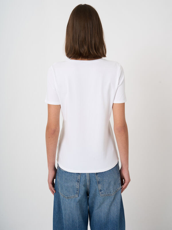 Weiches Rundhals-T-Shirt aus Stretch-Baumwolle image number 3