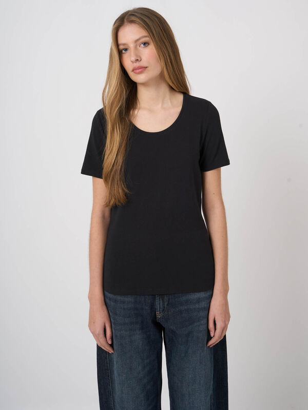 T-shirt col rond en coton stretch doux image number 1