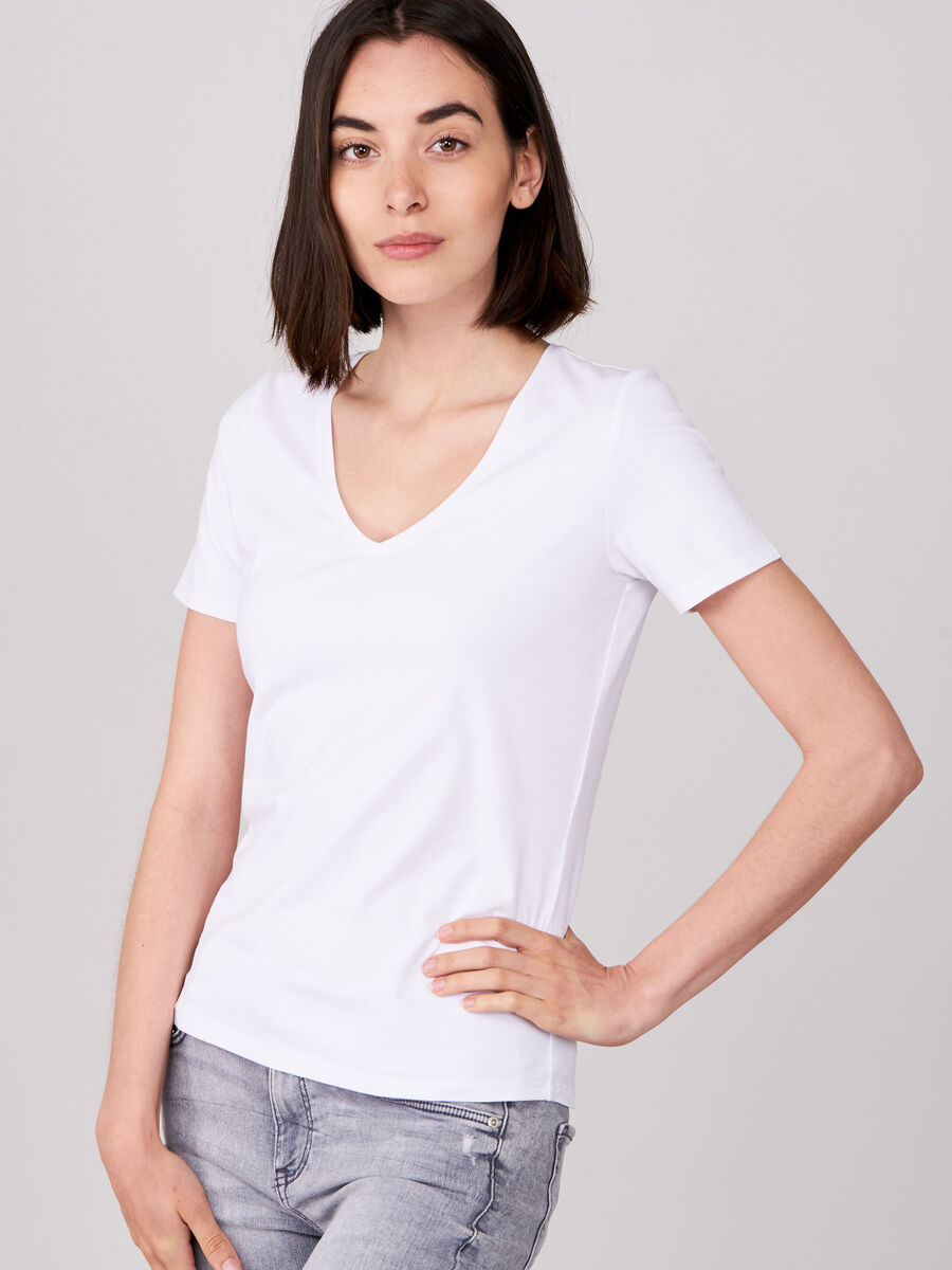 Basic T-Shirt mit V-Ausschnitt aus Baumwolle image number 0
