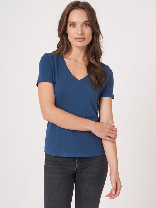 Basic cotton V-neck T-shirt 