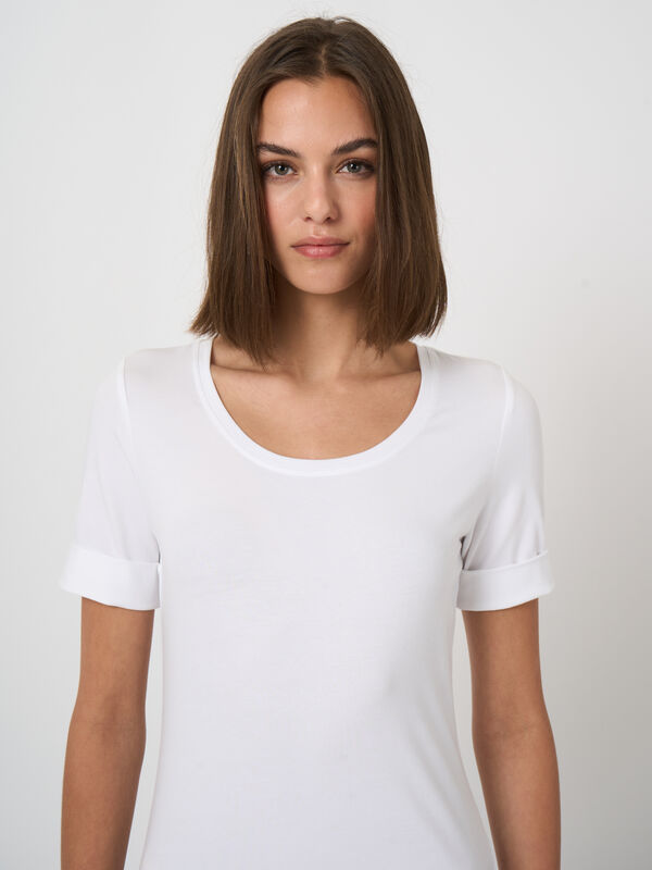 Stretch-Baumwoll-T-Shirt mit gekrempelten &Auml;rmeln image number 0