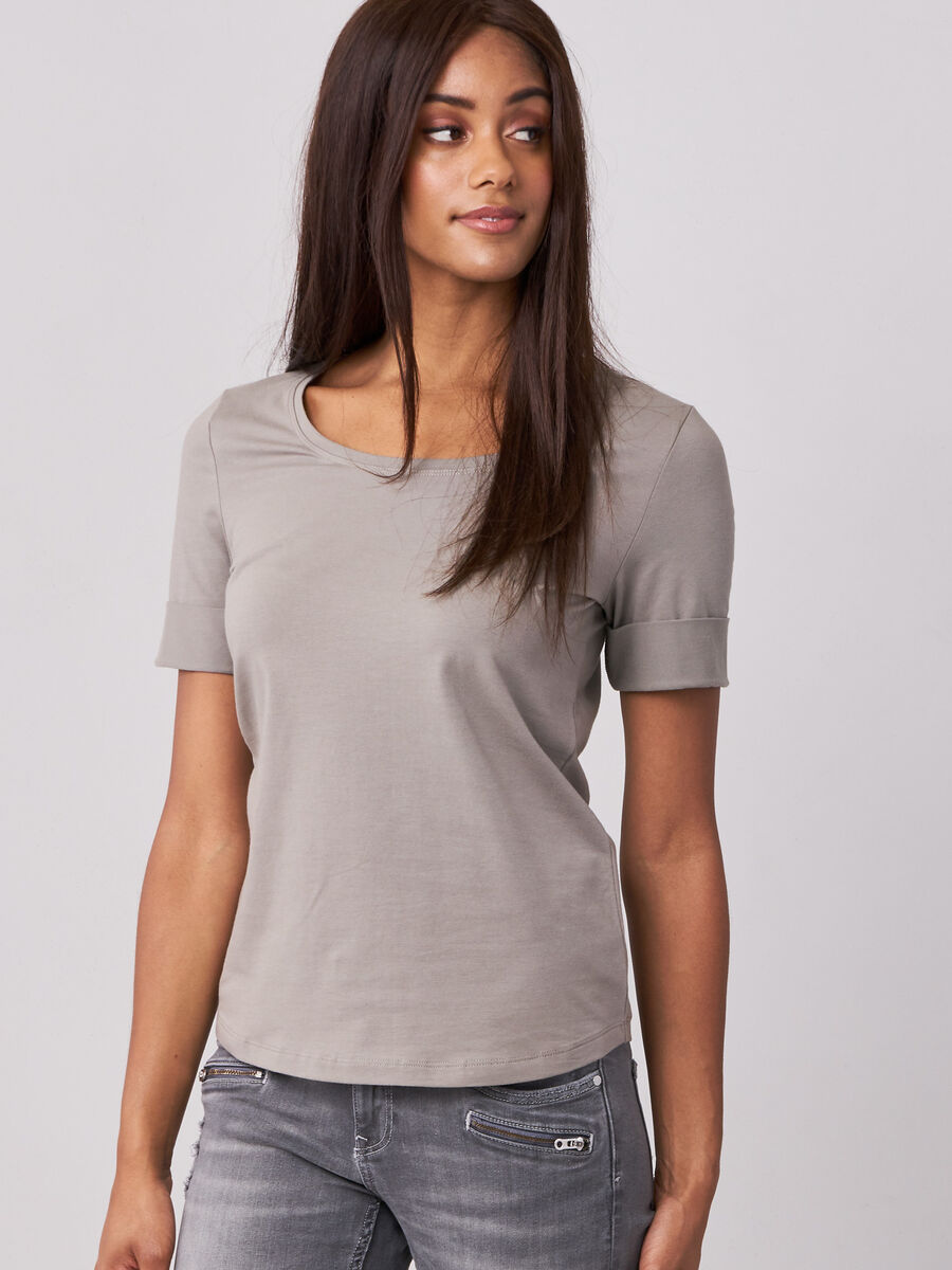 Stretch cotton t-shirt with rolled sleeves image number 0