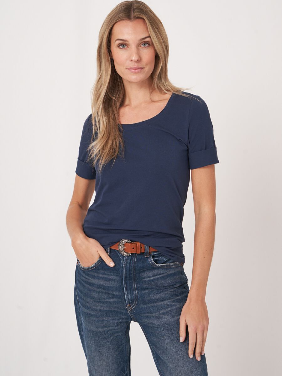 Basic T-Shirt mit aufgeschlagenen Ärmel aus Baumwolle image number 0