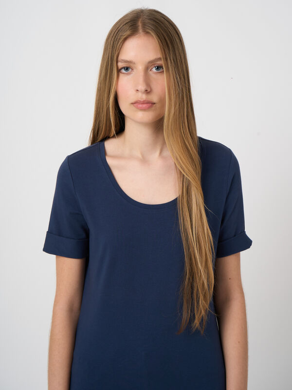 Stretch-Baumwoll-T-Shirt mit gekrempelten &Auml;rmeln image number 2