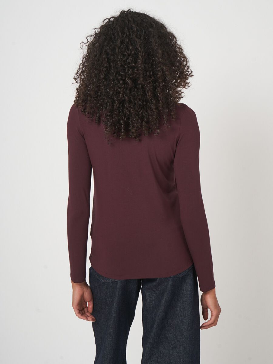 Basic women's long-sleeved top image number 4
