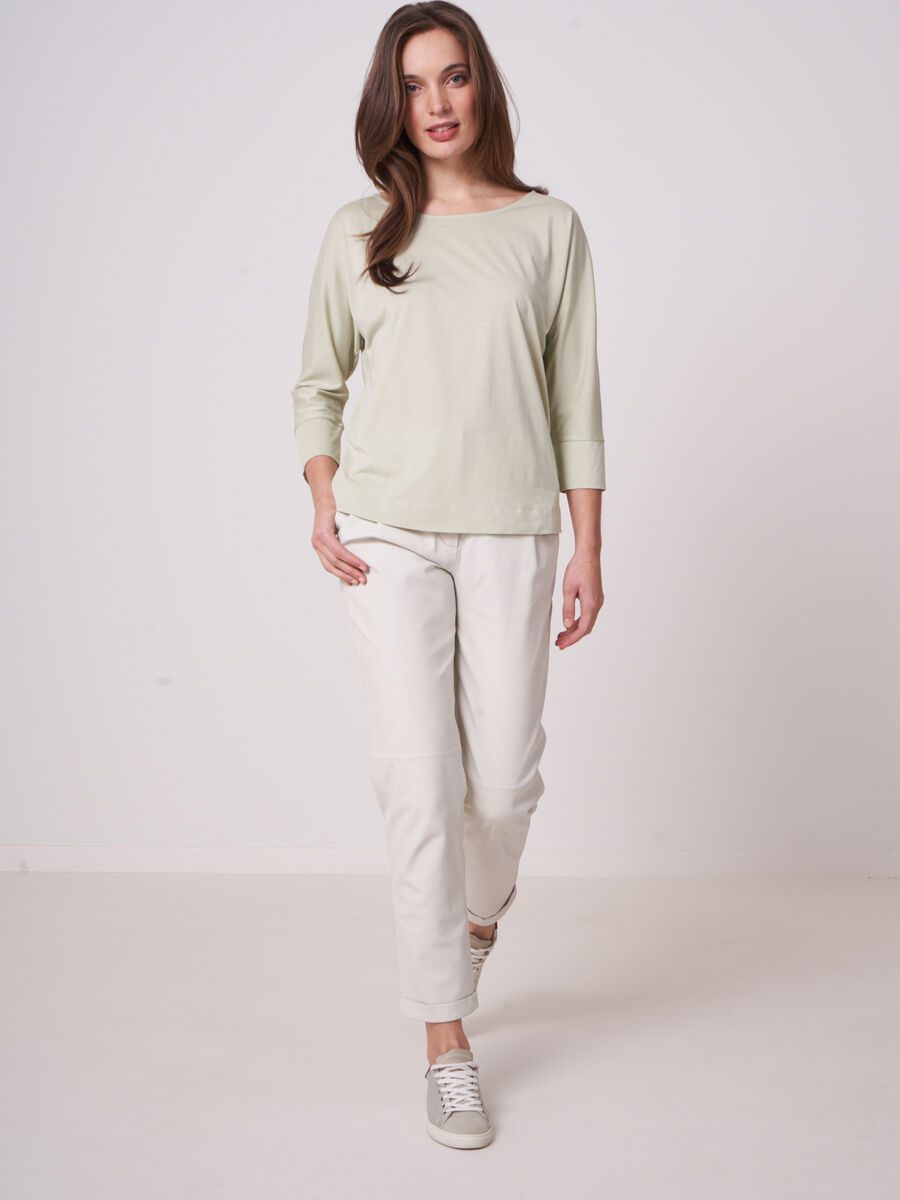 Lyocell&ndash;cotton blend batwing top with 3/4 sleeves image number 3