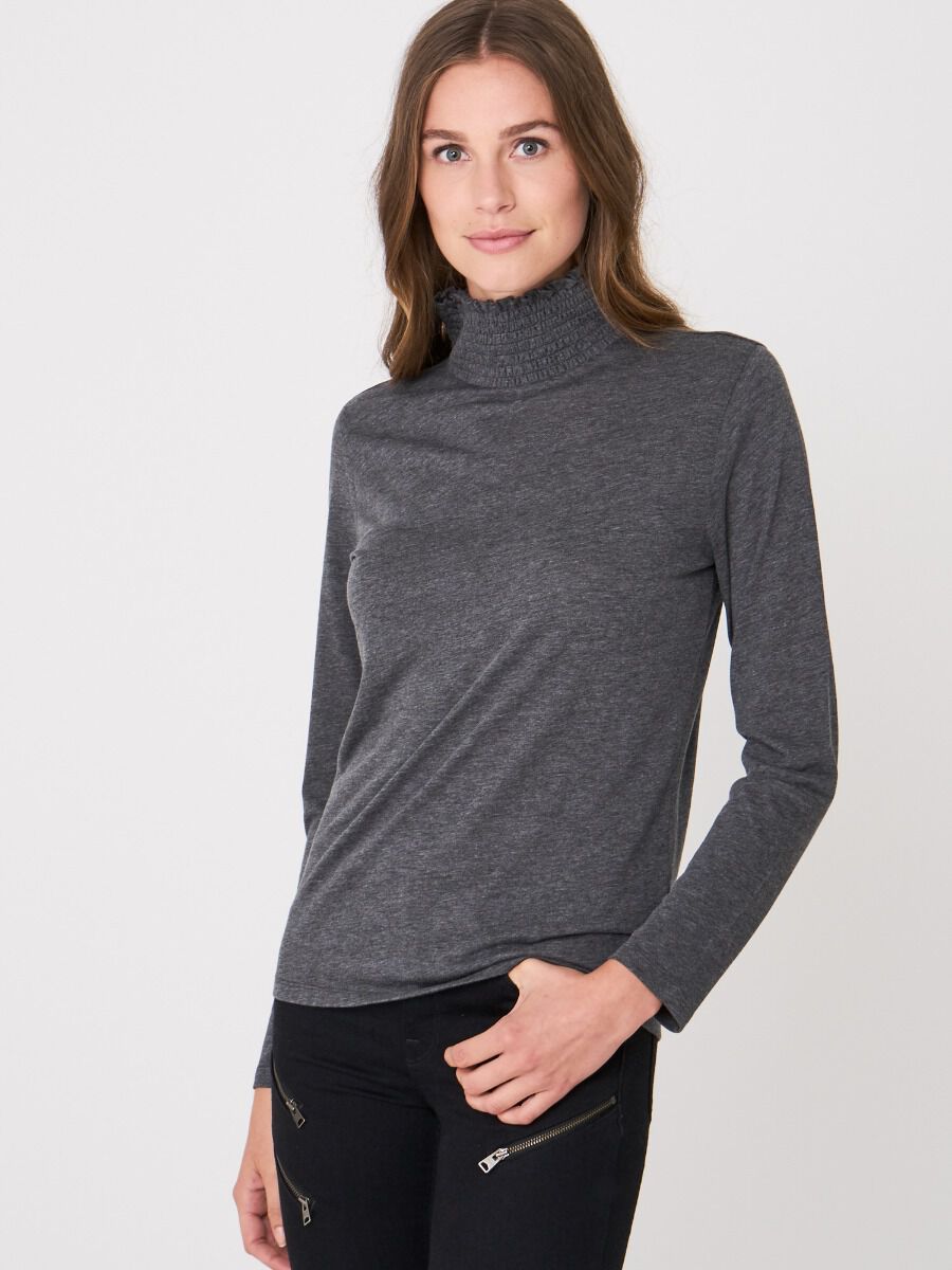 Long-sleeved shirt with smock collar image number 0