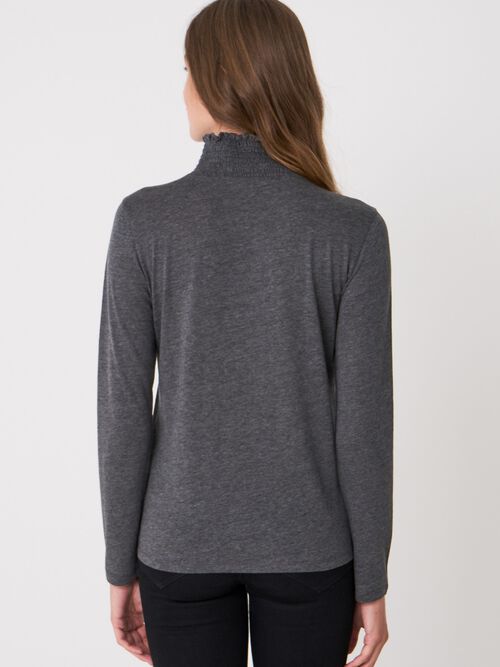 Langarm Shirt mit Smok-Kragen