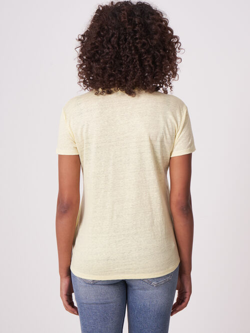 Basic pure linen V-neck T-shirt with chest pocket