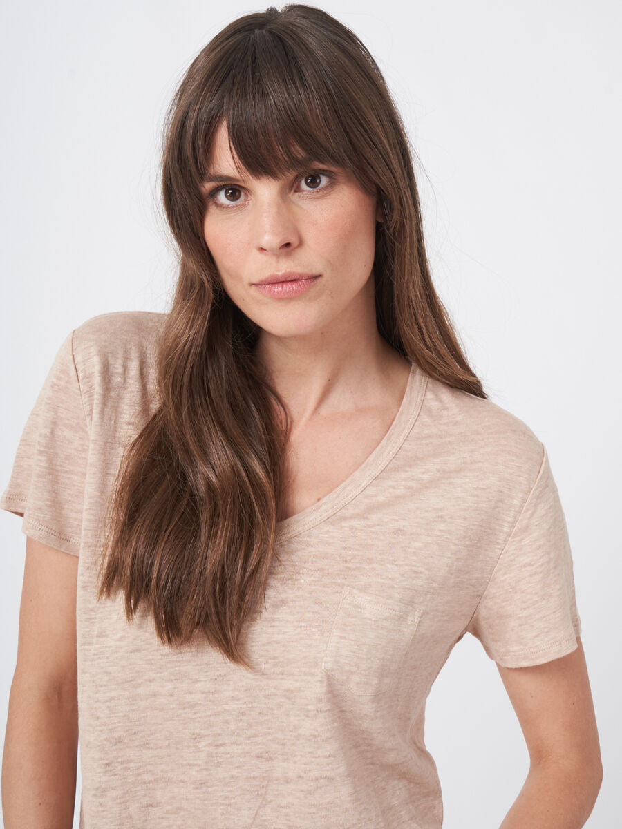 Basic pure linen V-neck T-shirt with chest pocket image number 1