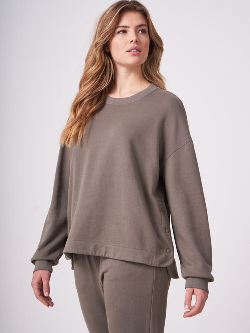 Sweatshirt met knopen opzij van zuiver katoen