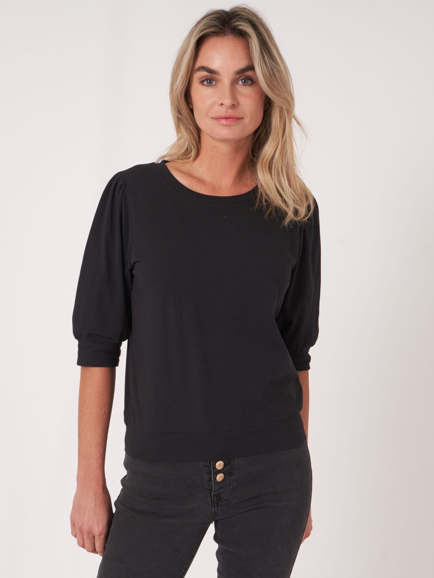 Katoenen stretch T-shirt met korte pofmouwen