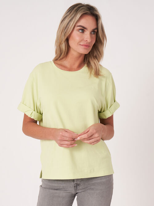Loose fit T-shirt met opgerolde mouwen