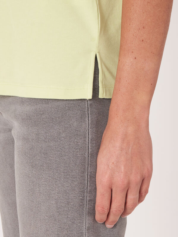 Loose fit T-shirt with rolled up sleeves image number 2