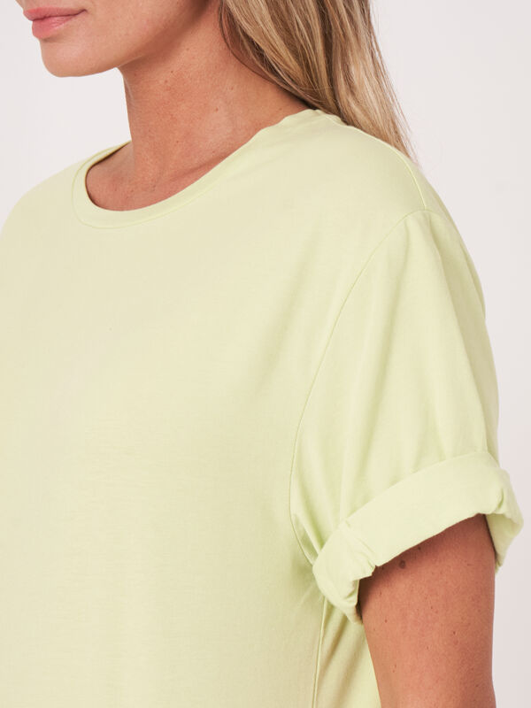Loose fit T-shirt with rolled up sleeves image number 3