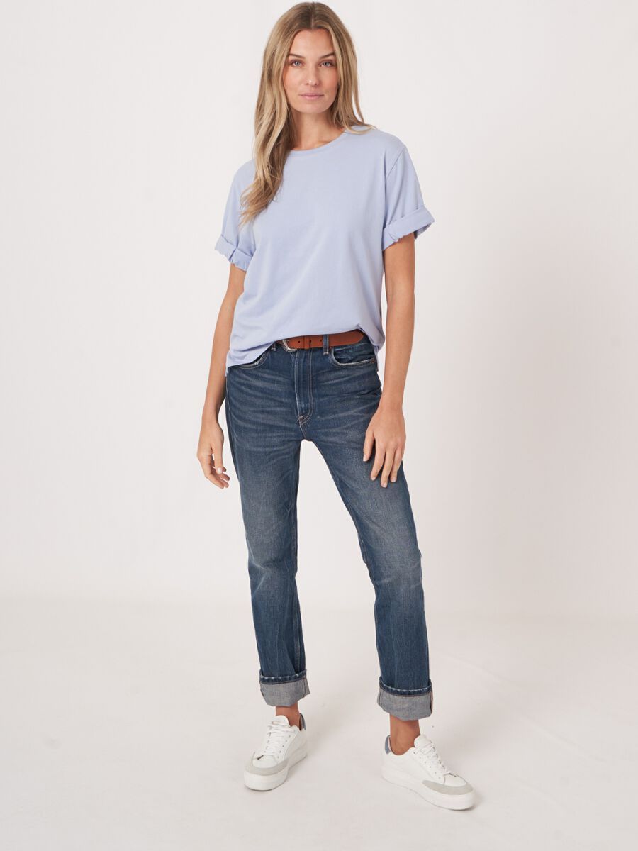 Loose fit T-shirt with rolled up sleeves image number 4