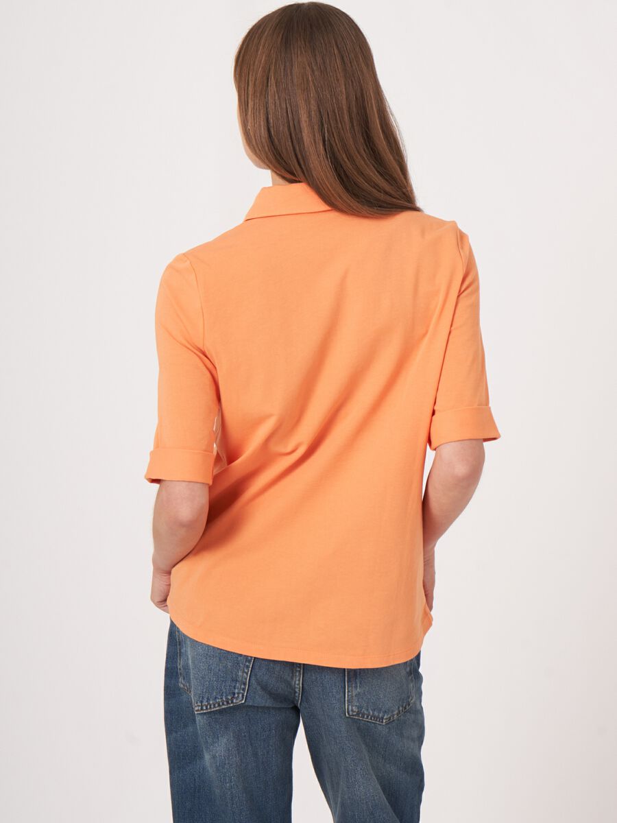 Polo neck T-shirt with rolled up sleeves image number 1