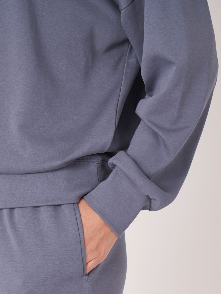 Sweatshirt aus Baumwollmischung mit Kordelzug image number 3