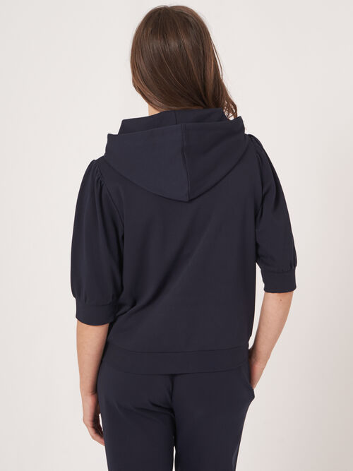 Hoodie van katoenmix met korte mouwen
